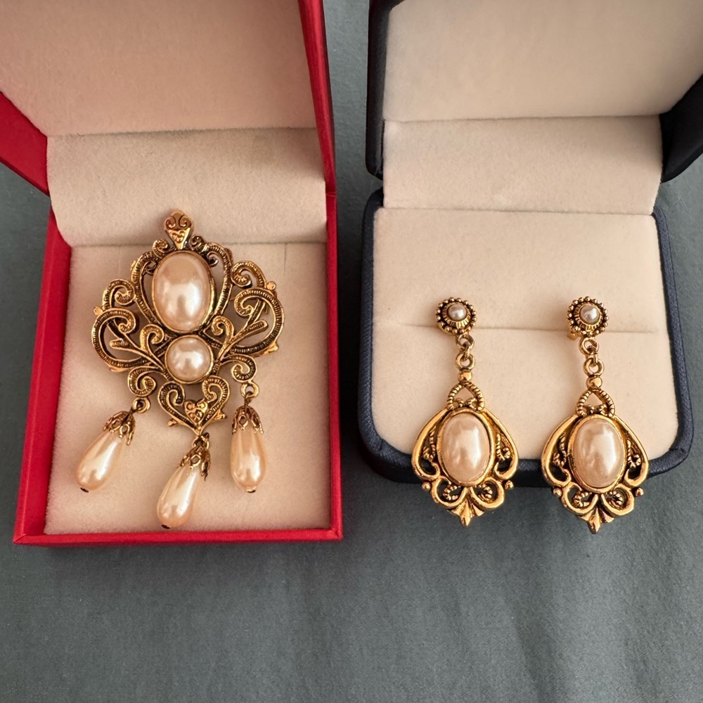 Elegant Vintage Style Jewelry Set